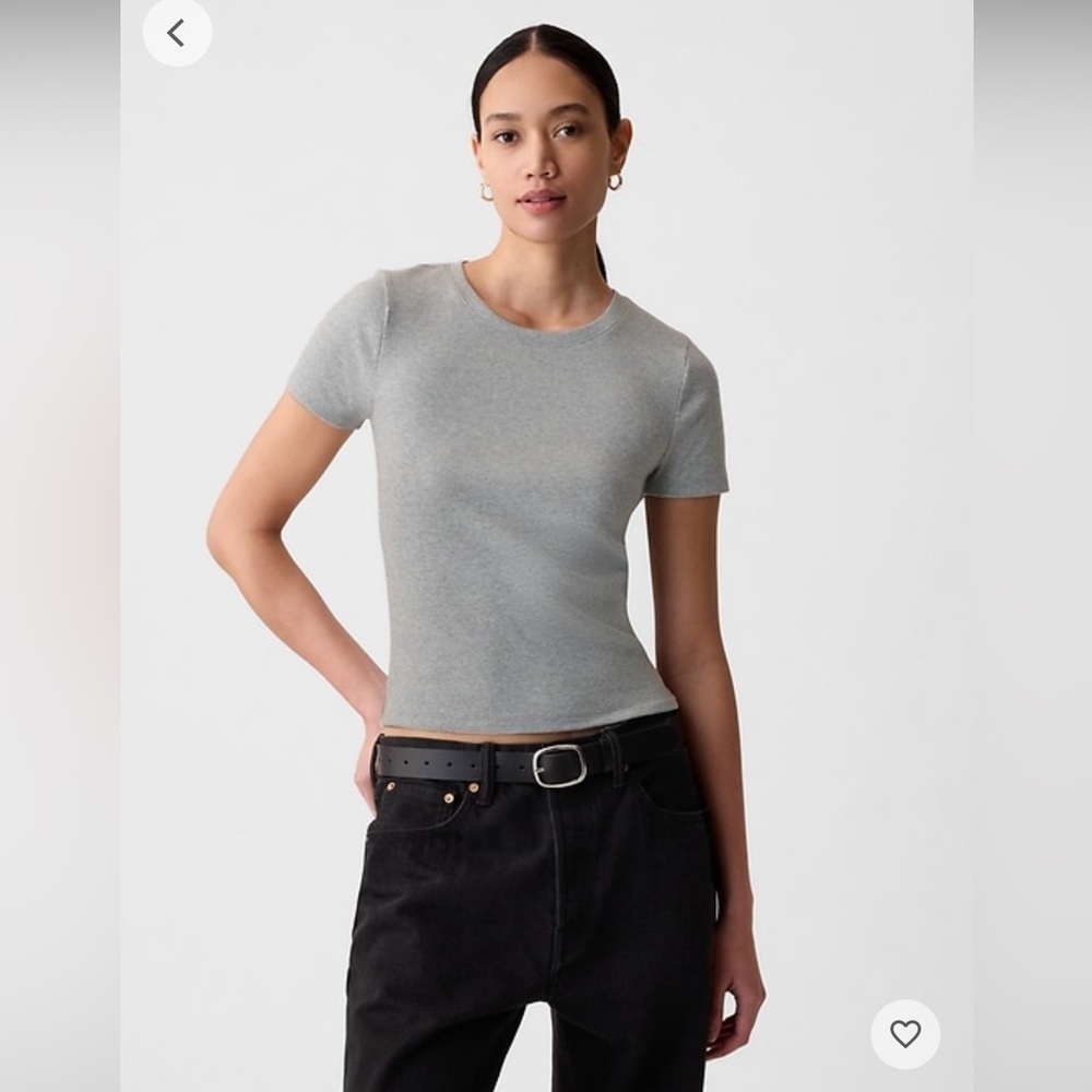 NWT GAP Ribbed Cropped T-shirt in Heather Gray